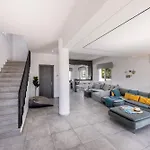 Bay View 5 *