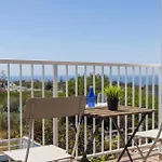Bay View 5 *