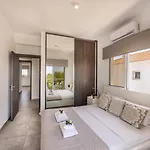 Bay View 5 *