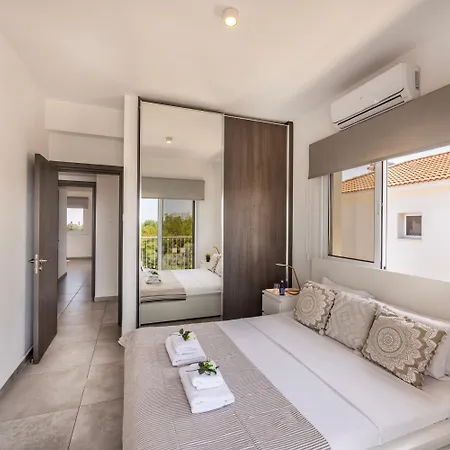 Bay View 5 *
