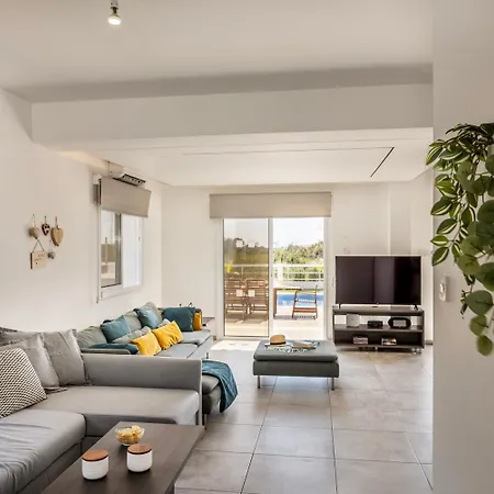 Bay View 5 *