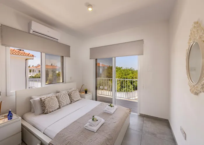 Bay View 5 Villa Ayia Napa