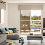 فيلة Bay View 5